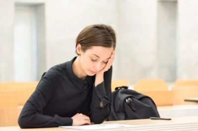 品川駅徒歩30秒の内科クリニックの医師が教える、食後の「耐えがたい眠気」の正体。血糖値スパイクと睡眠時無呼吸症の悪い相乗効果とは。のアイキャッチ画像